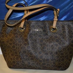 Calvin Klein women purse